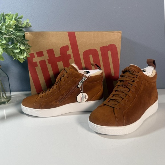 Fitflop Shoes - Fit Flop woman's Brown High-Top‎ Sneakers